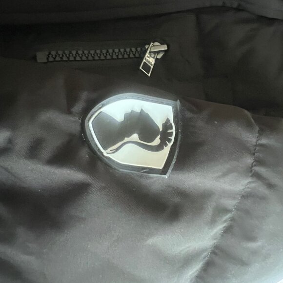 VHNY HEAVYWEIGHT BLACK PUFFER CROP COAT WITH REMOVABLE HOOD SIZE MEDIUM - Picture 5 of 12